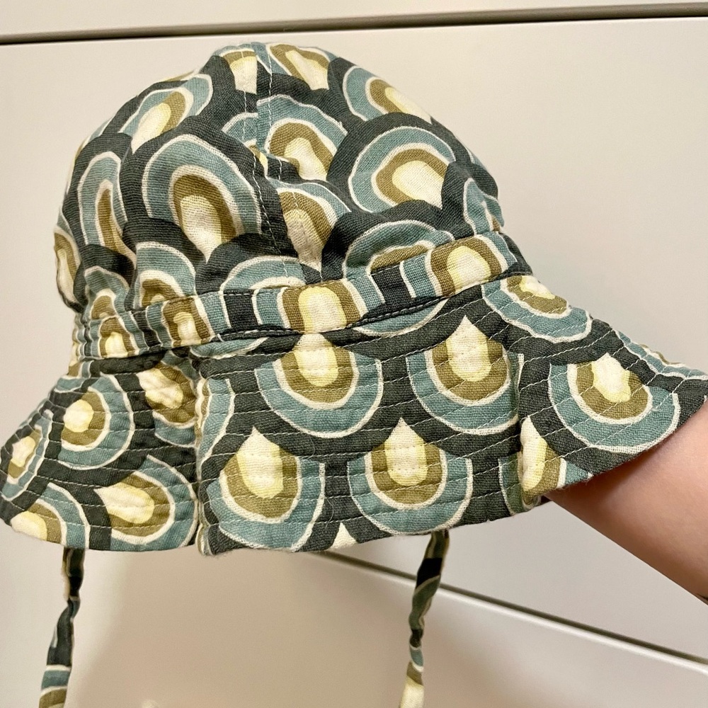 Kate Quinn Sun hat size L